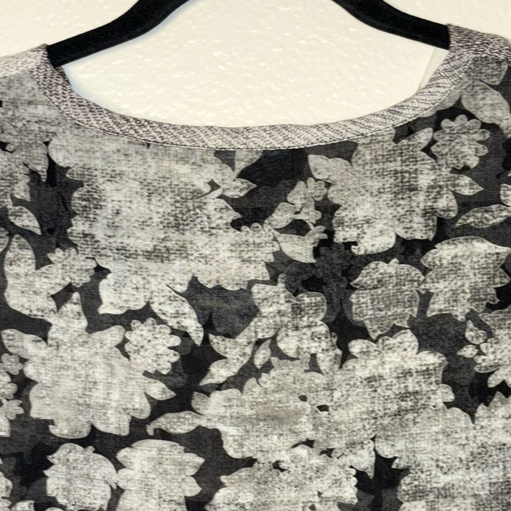 Cabi #3057 Tango Floral Drape Tank black,white,gray floral Woman's Size Medium - Picture 14 of 16
